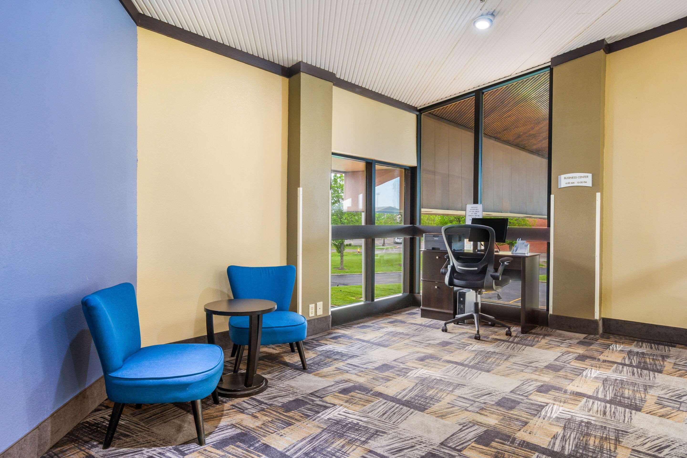 Quality Inn & Suites Florence - Cincinnati South Exterior photo