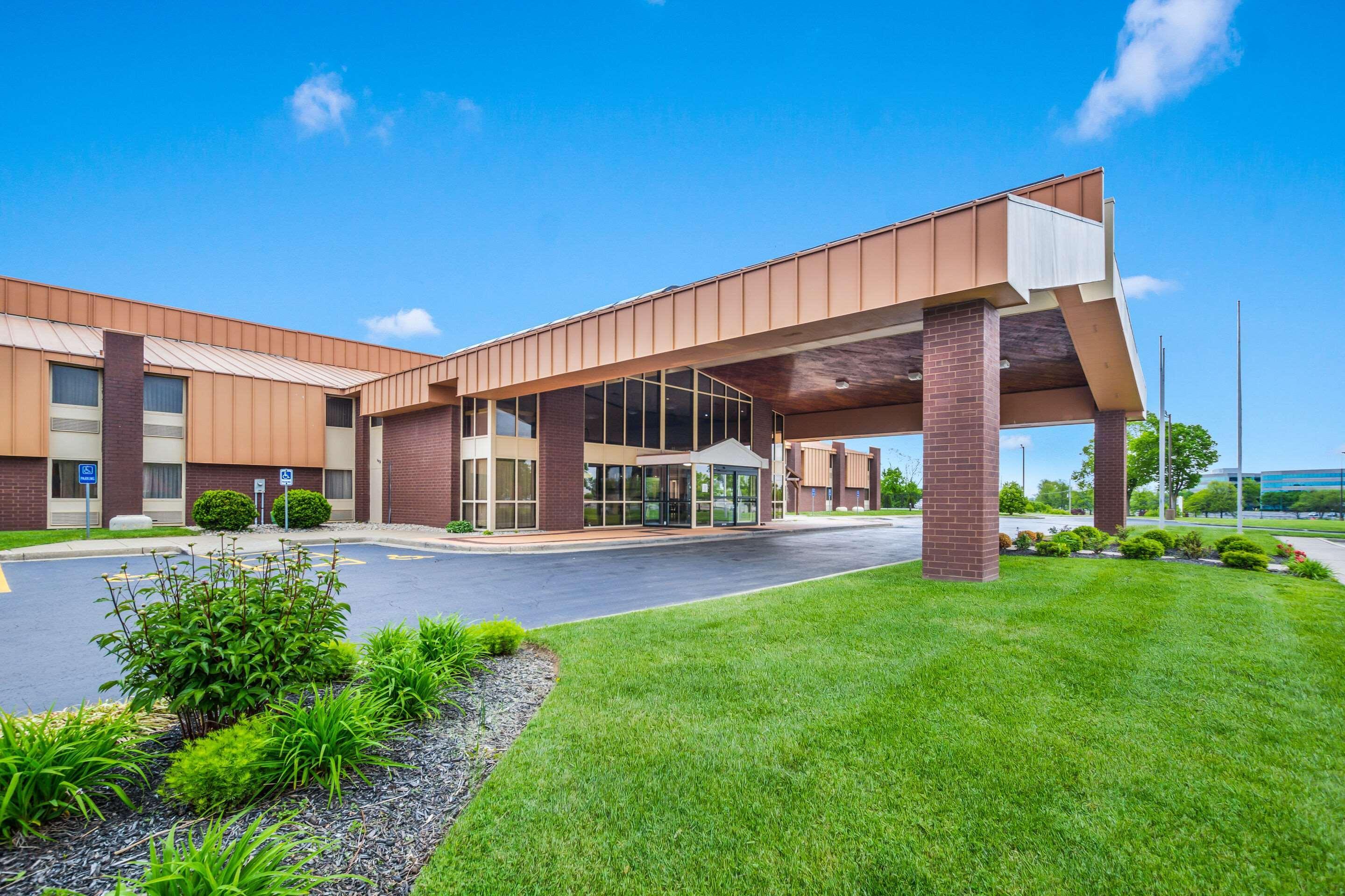 Quality Inn & Suites Florence - Cincinnati South Exterior photo